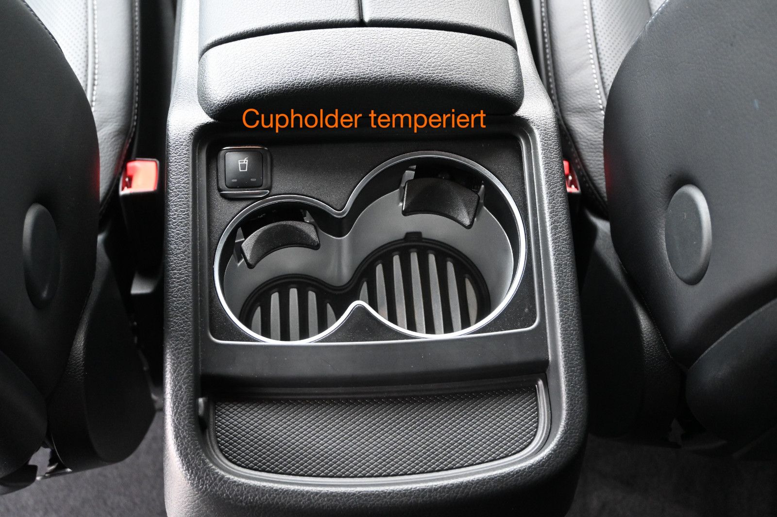 Fahrzeugabbildung Mercedes-Benz V 250 d 4Mat. AMG extralang °AIRMATIC°AHK°STHZ°