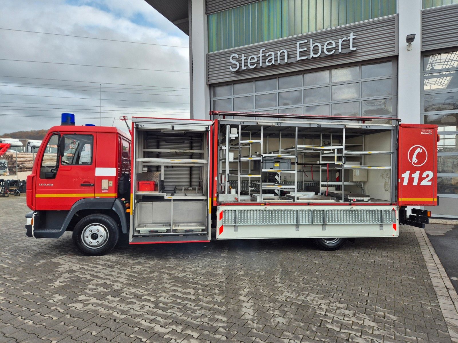 Fahrzeugabbildung MAN LE 9.150 Feuerwehr Schmitz GW-6 Gerätewagen