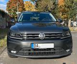Volkswagen Tiguan 2.0 TDI Highline SCR DSG BMT  - mit Diesel-Antrieb: Grau, Massagesitze, Geländewagen