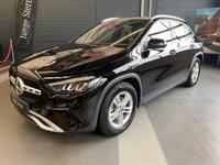 Mercedes-Benz GLA 200 Progressive LED MBUX Kamera Sitzheizung