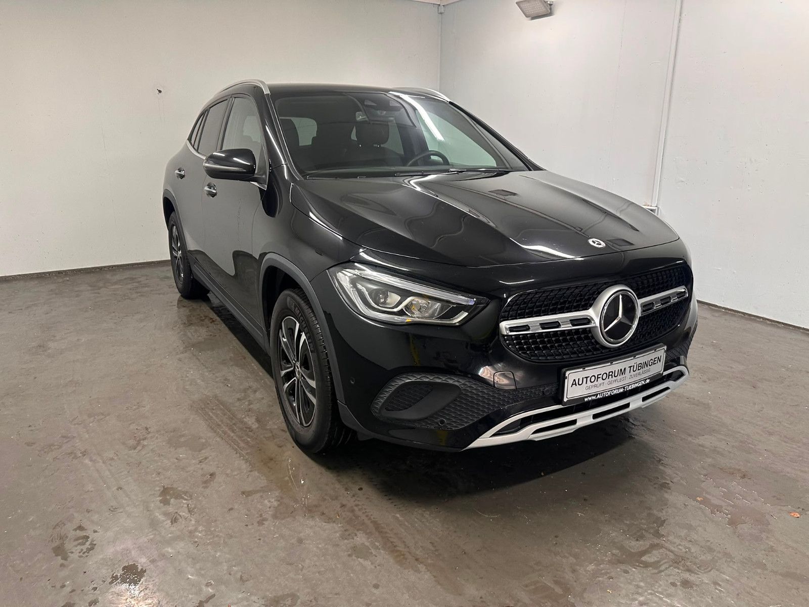 Fahrzeugabbildung Mercedes-Benz GLA 180 d DCT *STYLE*DISTRO*KEYLESS*KAMERA*LED*