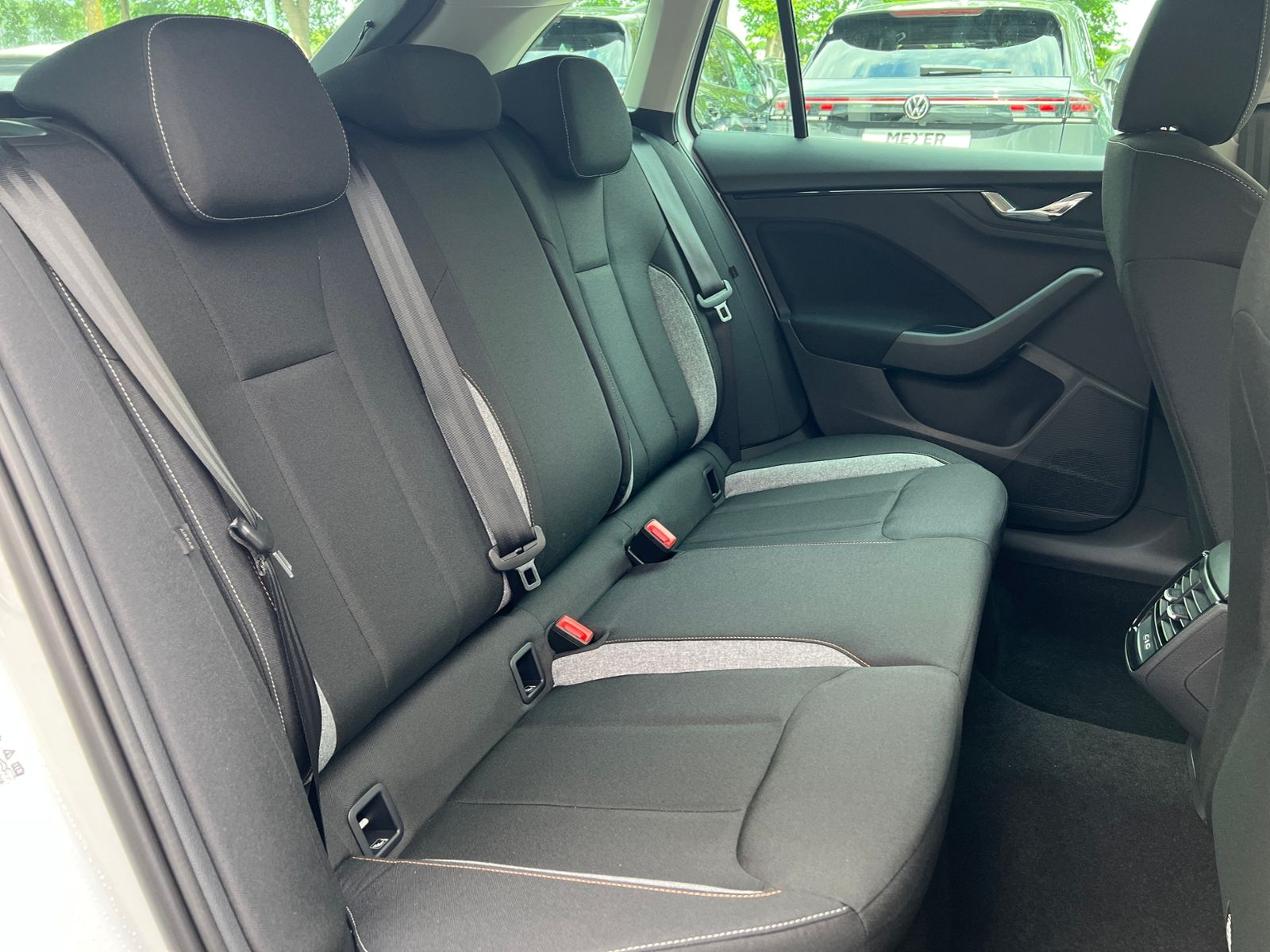 Fahrzeugabbildung SKODA Scala Selection 1.0 TSI DSG *LED, ACC, Kamera, 1