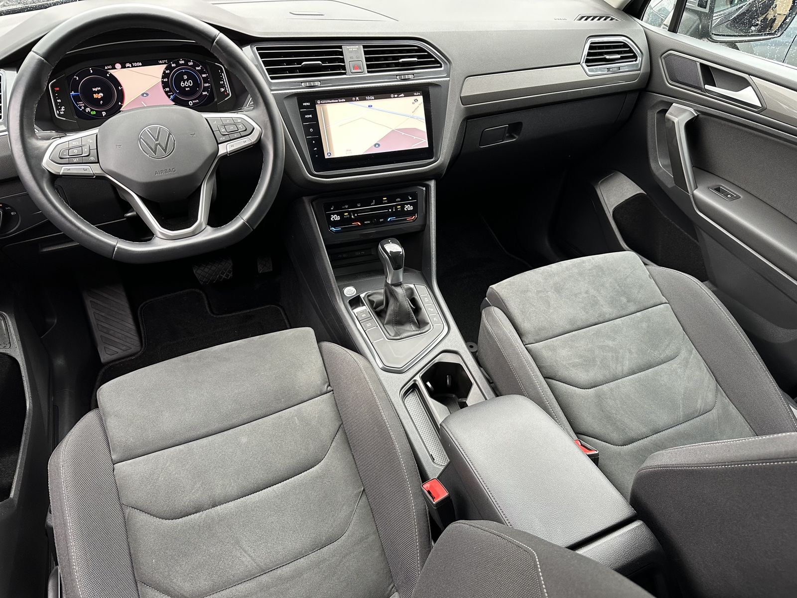Fahrzeugabbildung Volkswagen Tiguan Allspace 2.0 TDI DSG Life NAV+LED+KAM+ACC