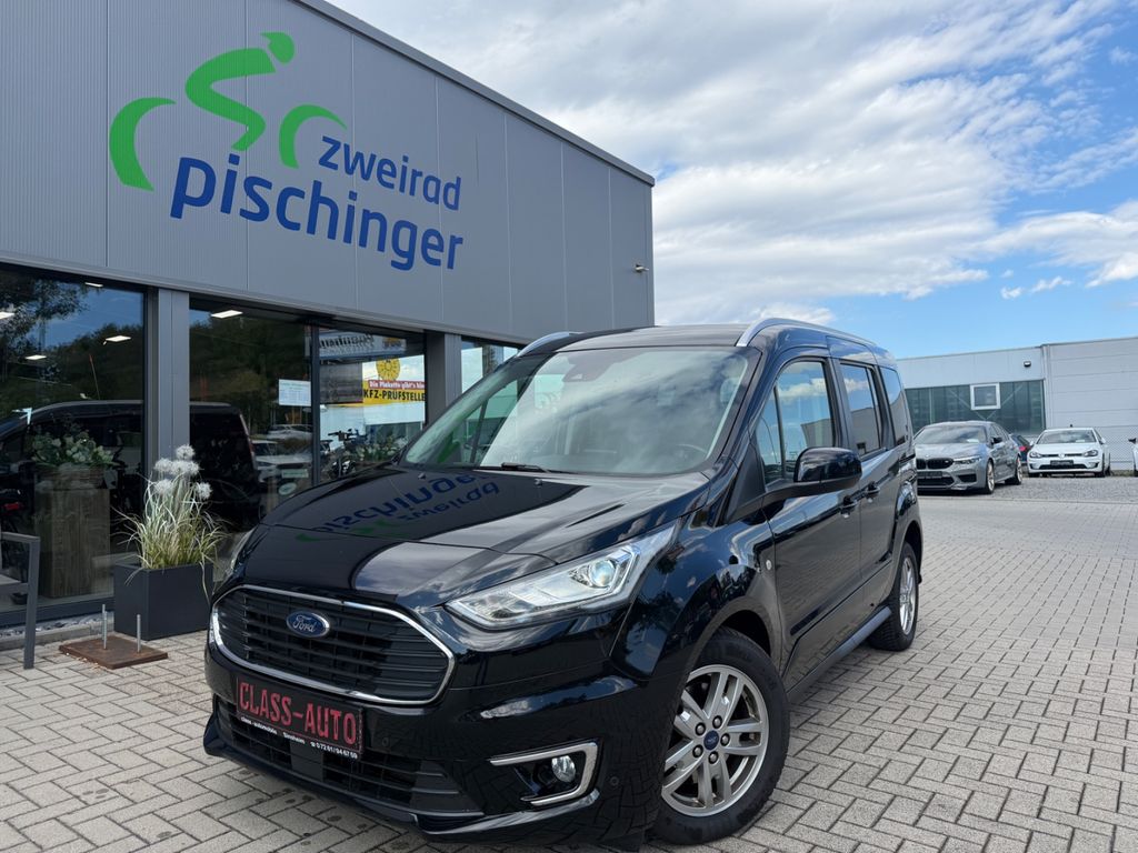 Image of Ford Tourneo