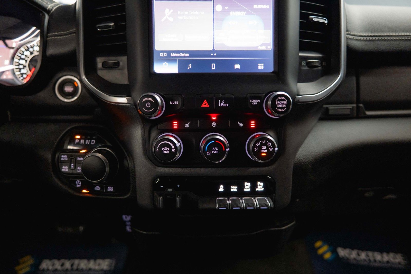 Fahrzeugabbildung Dodge RAM 5.7 V8 HEMI 4x4 OFFROAD LONGBED AXLE LOCK RC