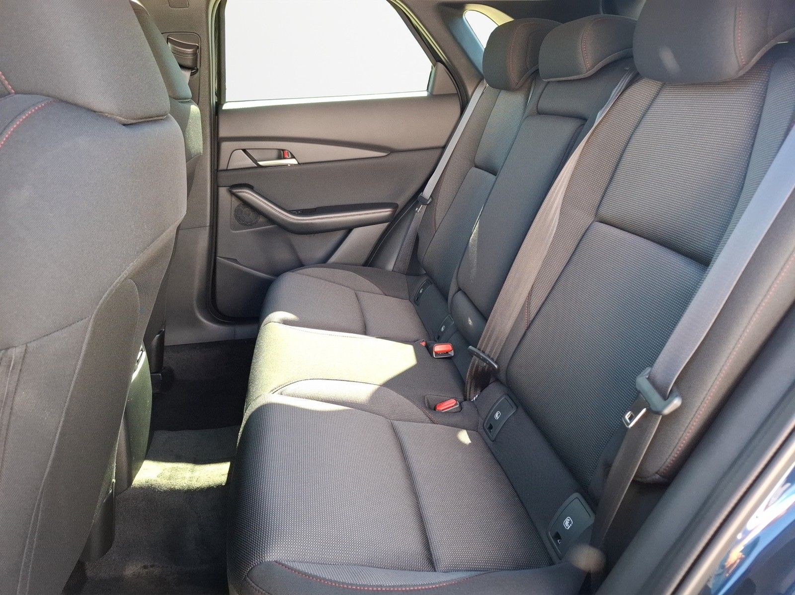 MAZDA CX-30 2025 2.5 e-SKYACTIV-G 140PS 6AT Homura - Image 15