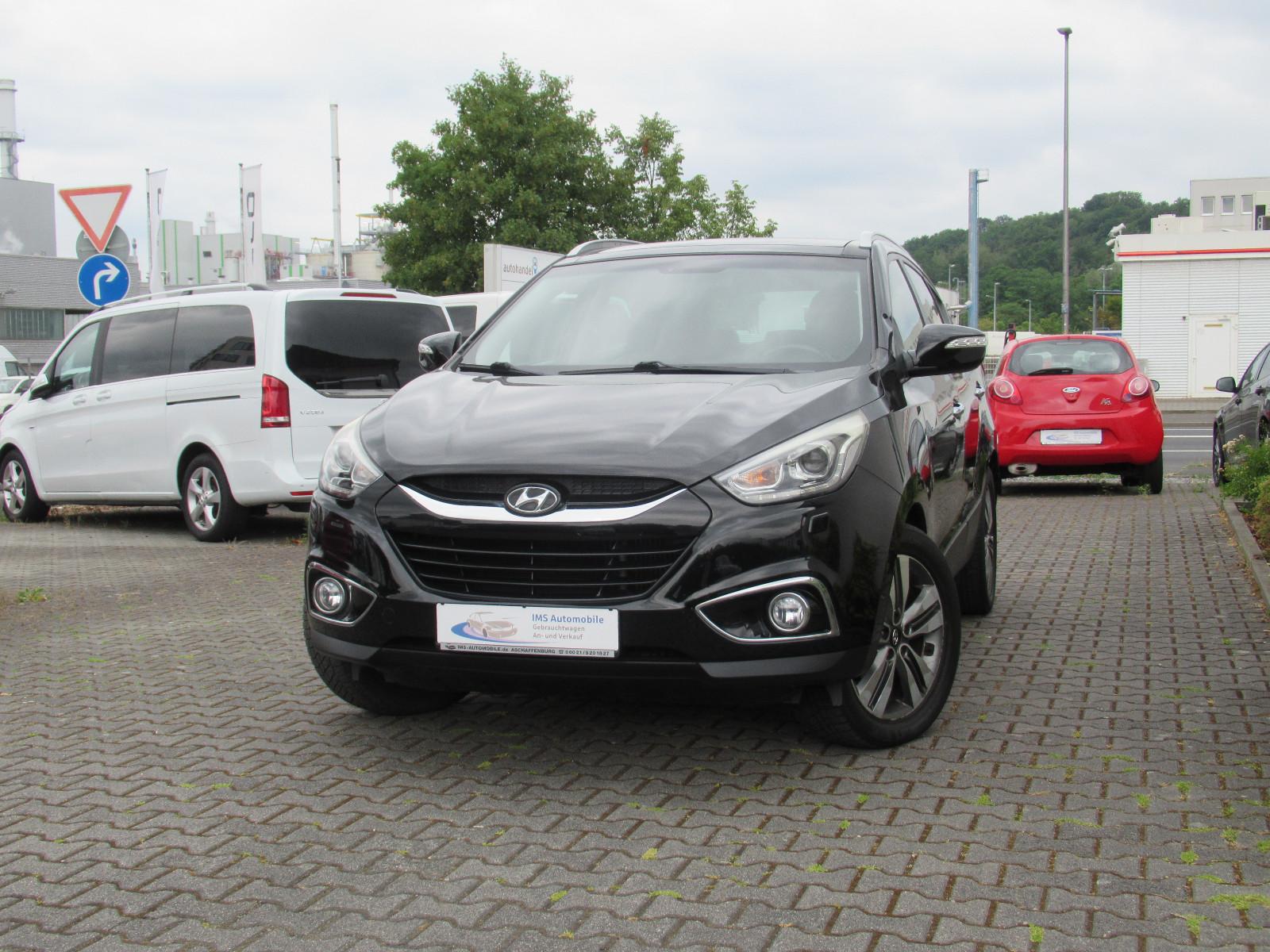 Hyundai ix35 2.0 CRDi Style 4WD*Panodach*Navi*SHZ*