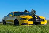 Ford Mustang 2.3 EcoBoost - - : Coupe, Gelb