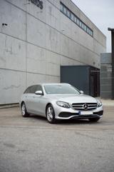 Mercedes-Benz E 220 d T Avantgarde | 2.Hand | Totwinkel | AHK  - Mercedes-Benz E 220 Gebrauchtwagen in Stuttgart