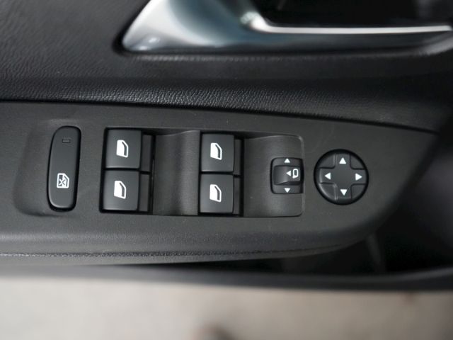 Corsa F FACELIFT GS+LED LICHT+RÜCKFAHRKAMERA+SIT