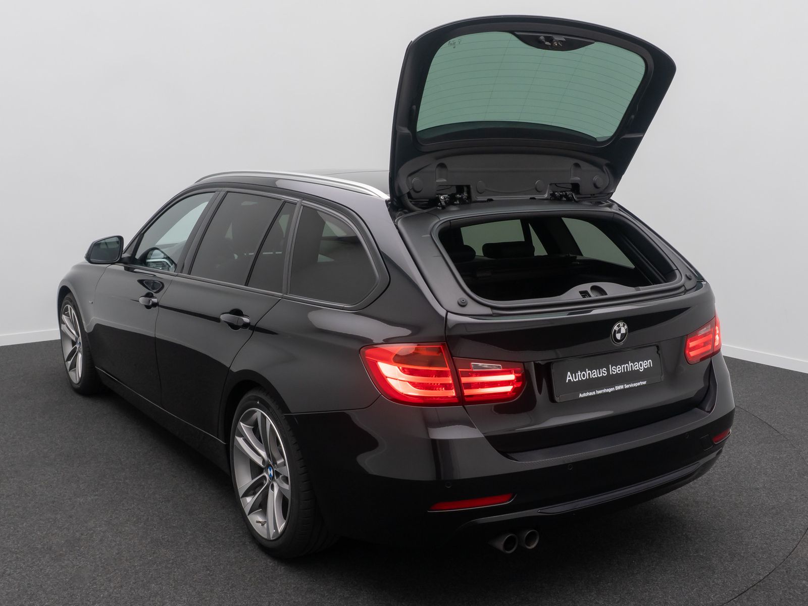 Fahrzeugabbildung BMW 325d Sport Line HUD HiFi Xenon Panorama Alarm