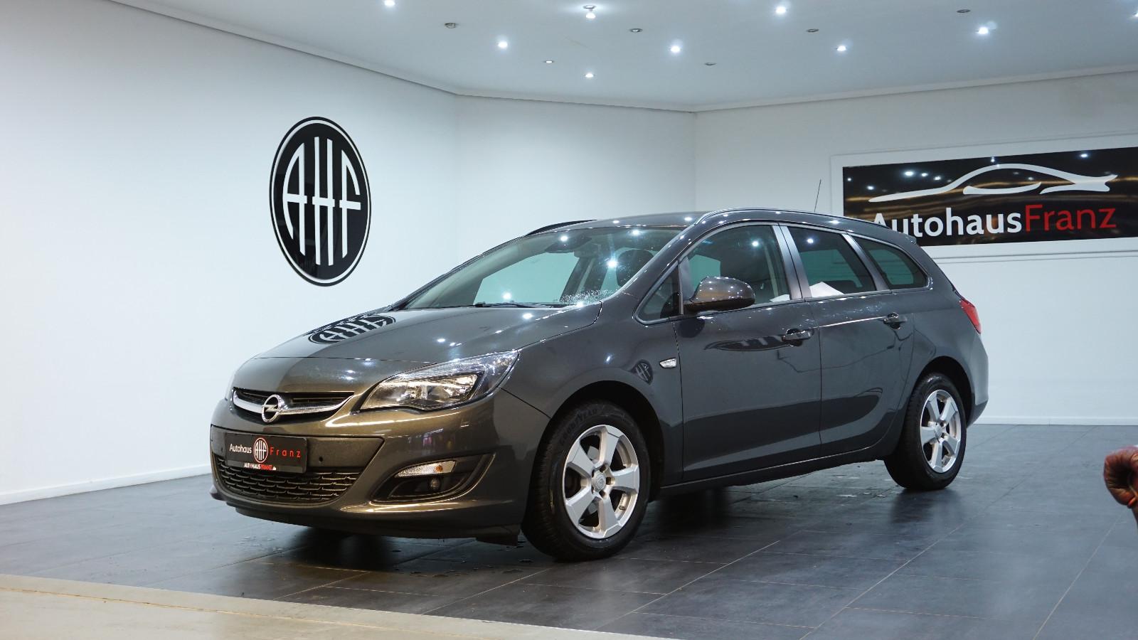 Opel Astra J Sports Tourer *SHZ*Tempomat*Lenkr.HZ