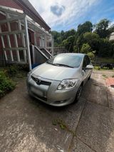Toyota auris / TÜV NEU - Toyota Auris aus 2009
