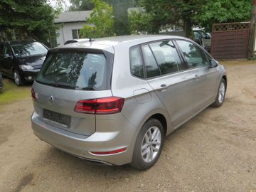 Volkswagen Golf - 4