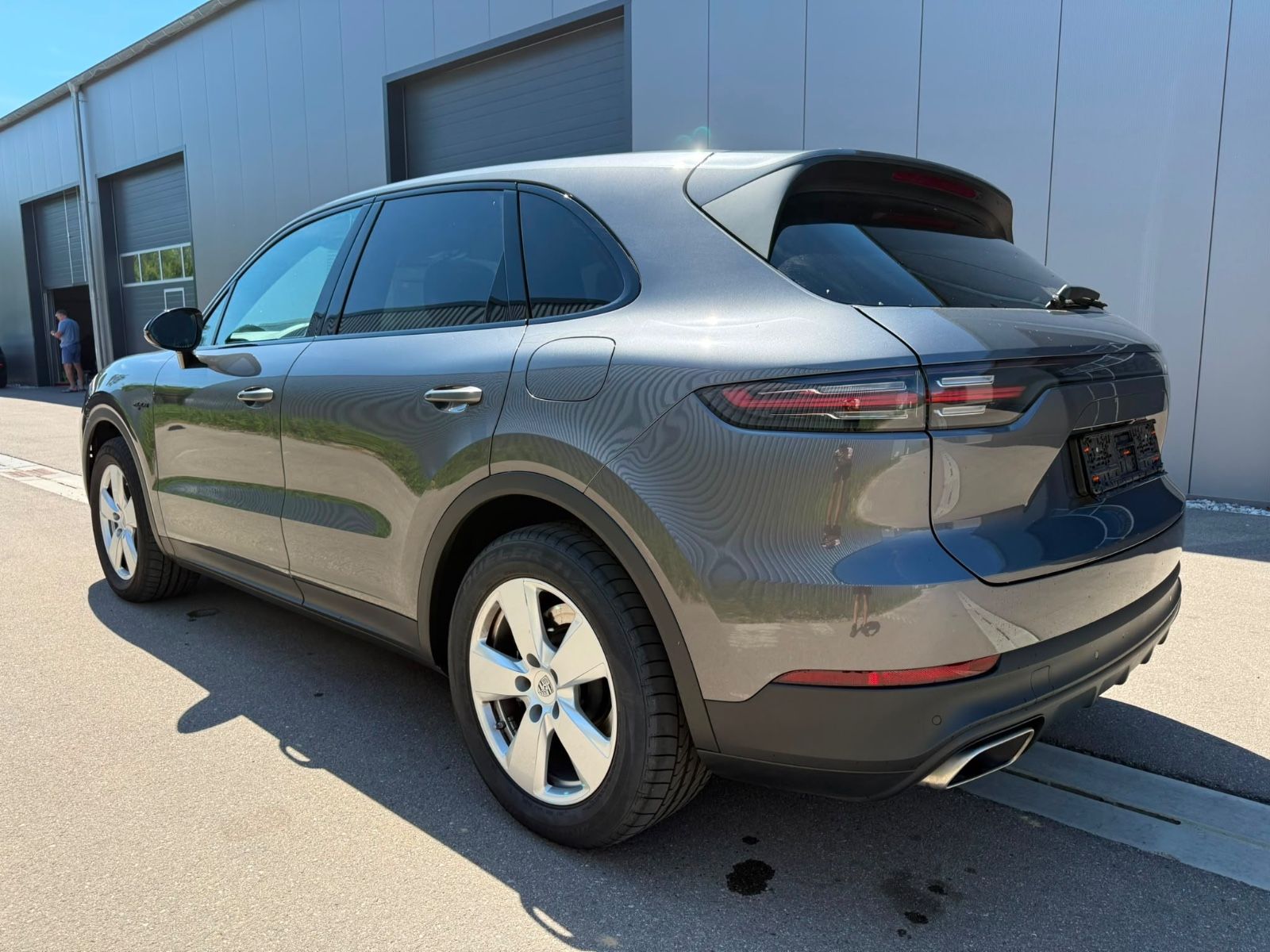 Porsche Cayenne E-Hybrid+Alu 20"+Pano-SD+Glattleder+WR++ foto 3