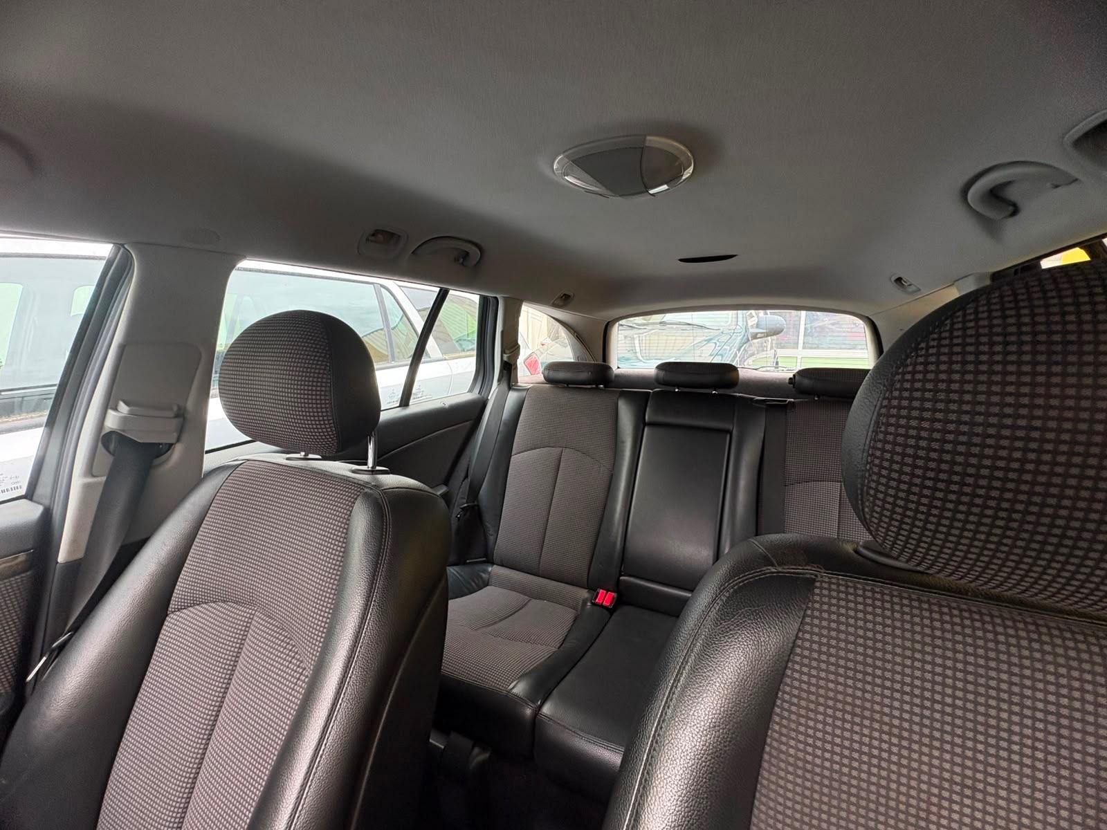Mercedes-Benz E 220 E -Klasse T-Modell E 220 T CDI