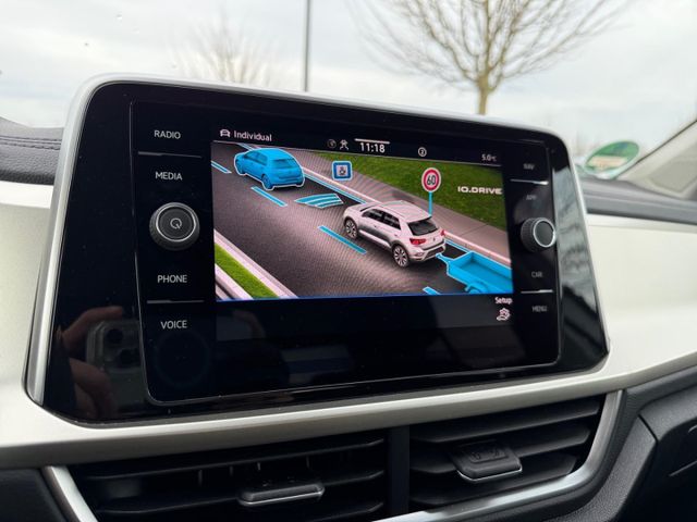 T-Roc Move 1.5 TSI AHK-abnehmbar Navi Apple CarP