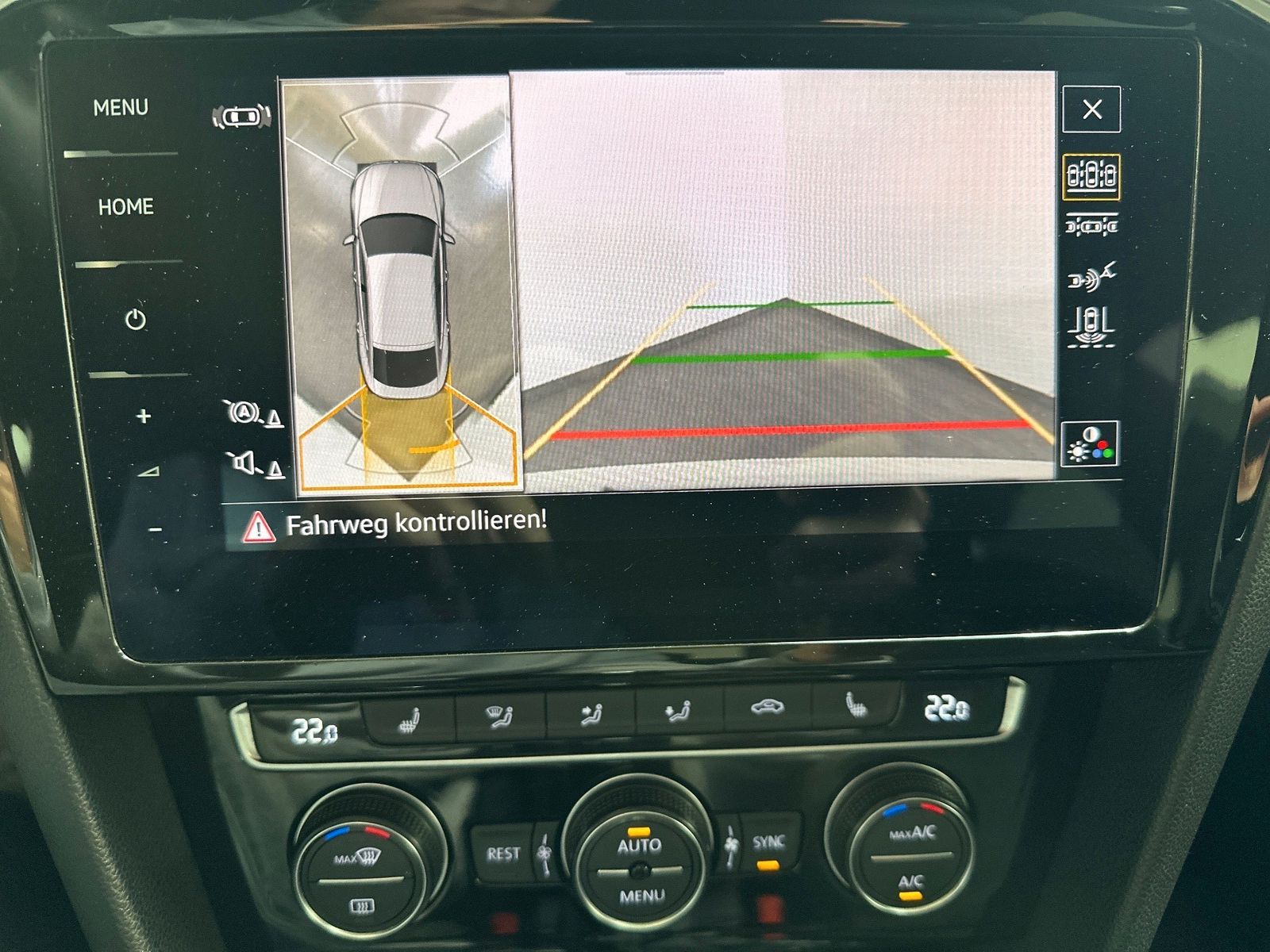 Fahrzeugabbildung Volkswagen Arteon 2.0 TSI DSG R-Line NAV+LED+PANO+360°+ACC