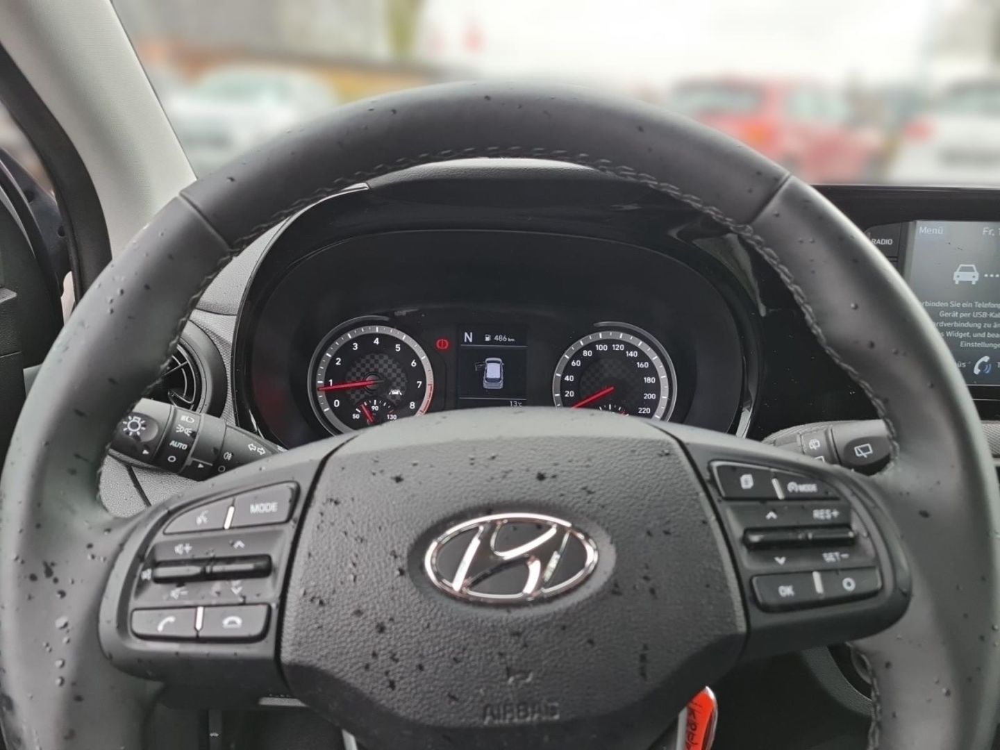 Fahrzeugabbildung Hyundai i10 TREND 1.2  KOMFORT-P+ALLWETTER+KAMERA+SHZ