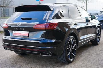 Fahrzeugabbildung Volkswagen Touareg R-Line 4Motion Black Style NETTO EXPORT