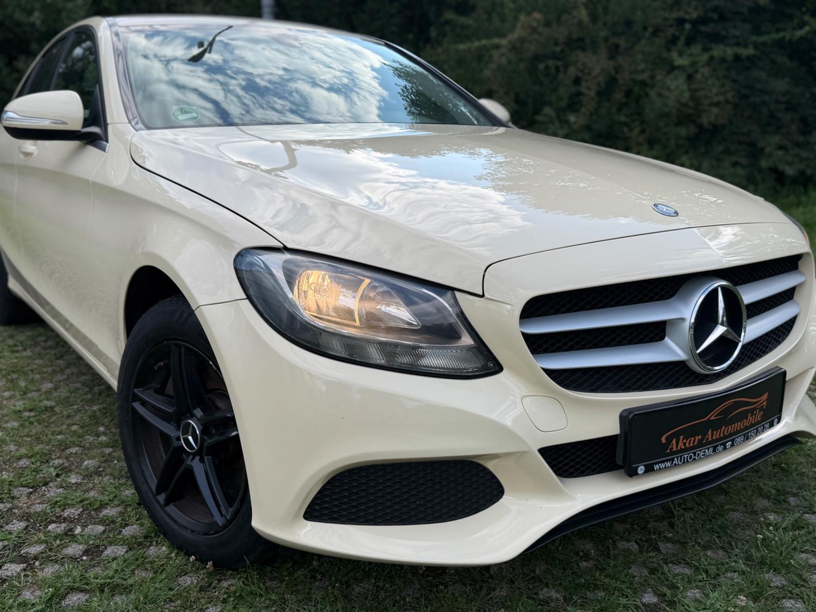 Mercedes-Benz C220d Lim. *Avantgarde *Leder *Navi *Kamera *SHZ