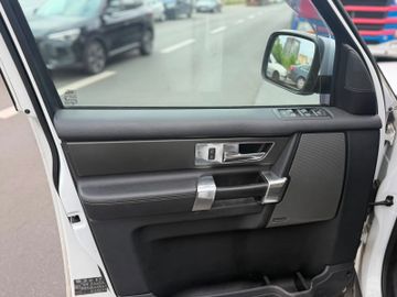 Land-Rover Discovery - 8