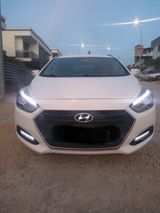 Hyundai i40 1.7 CRDi 104kW blue Trend Trend - Hyundai i40 in Köln