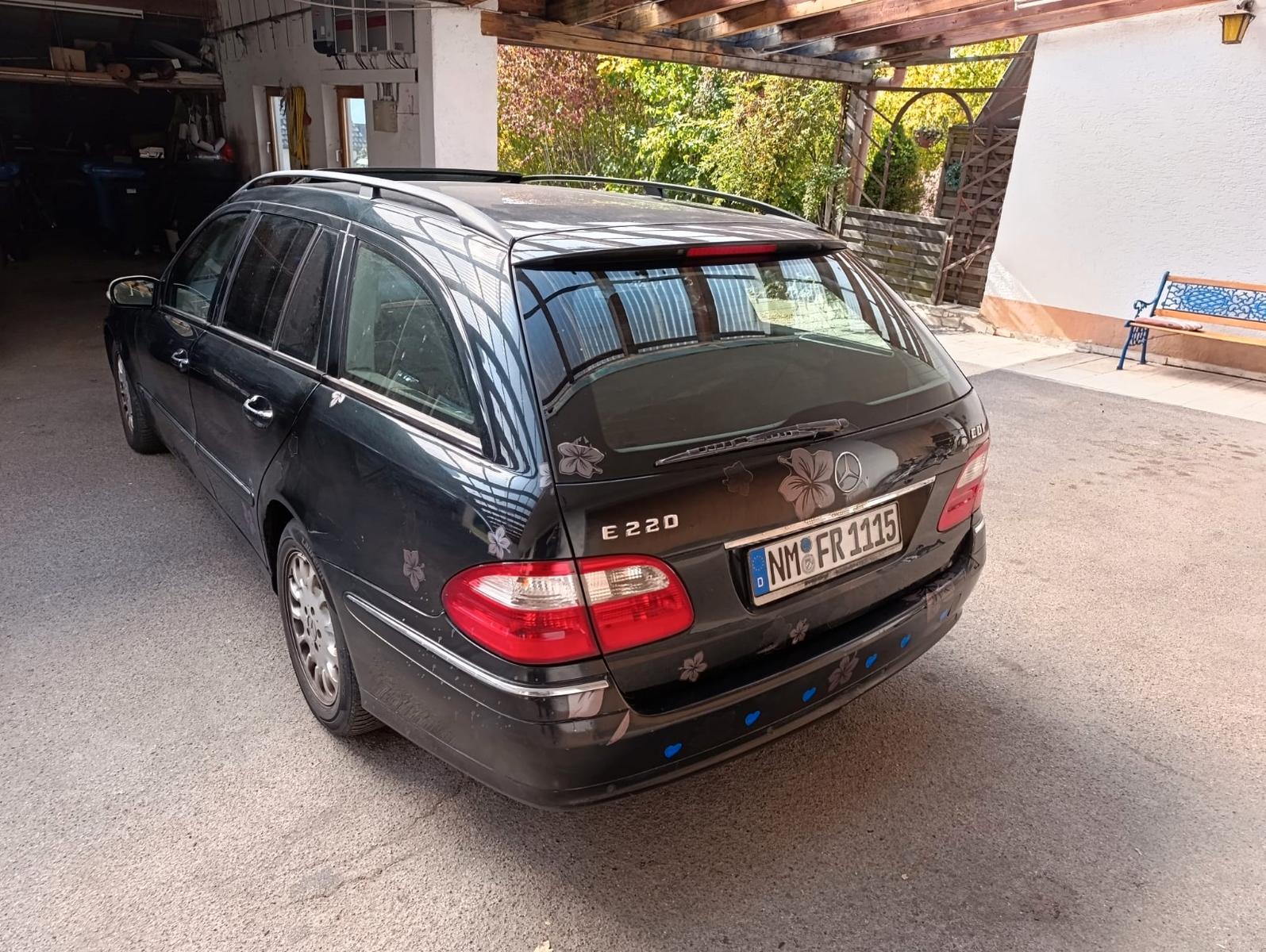 Mercedes-Benz E220 2004 — photo 5