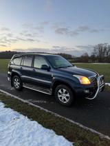Toyota Land Cruiser 3.0 D-4D - gebrauchte Toyota Land Cruiser aus dem Jahr 2005