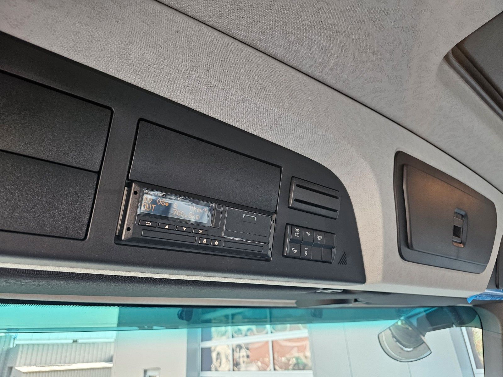 Fahrzeugabbildung Mercedes-Benz Actros 2645 Abrollkipper MEILLER RS 21.70 / 6x4