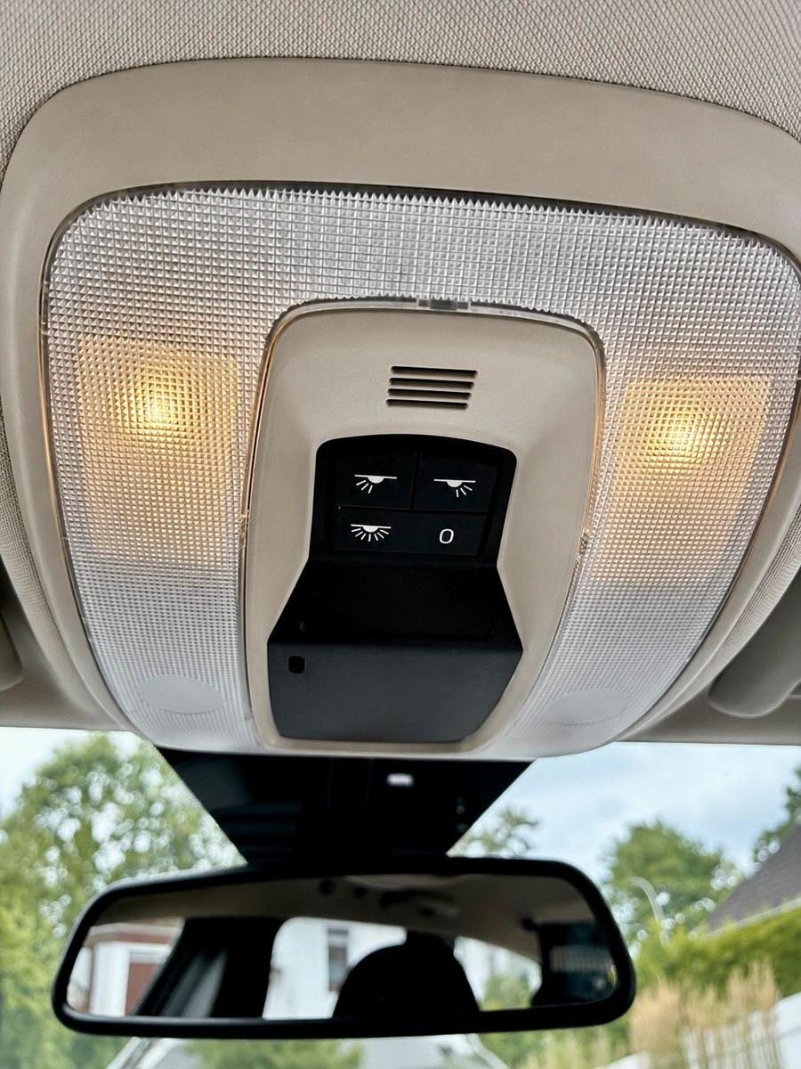 Volvo V50 2010 — photo 15