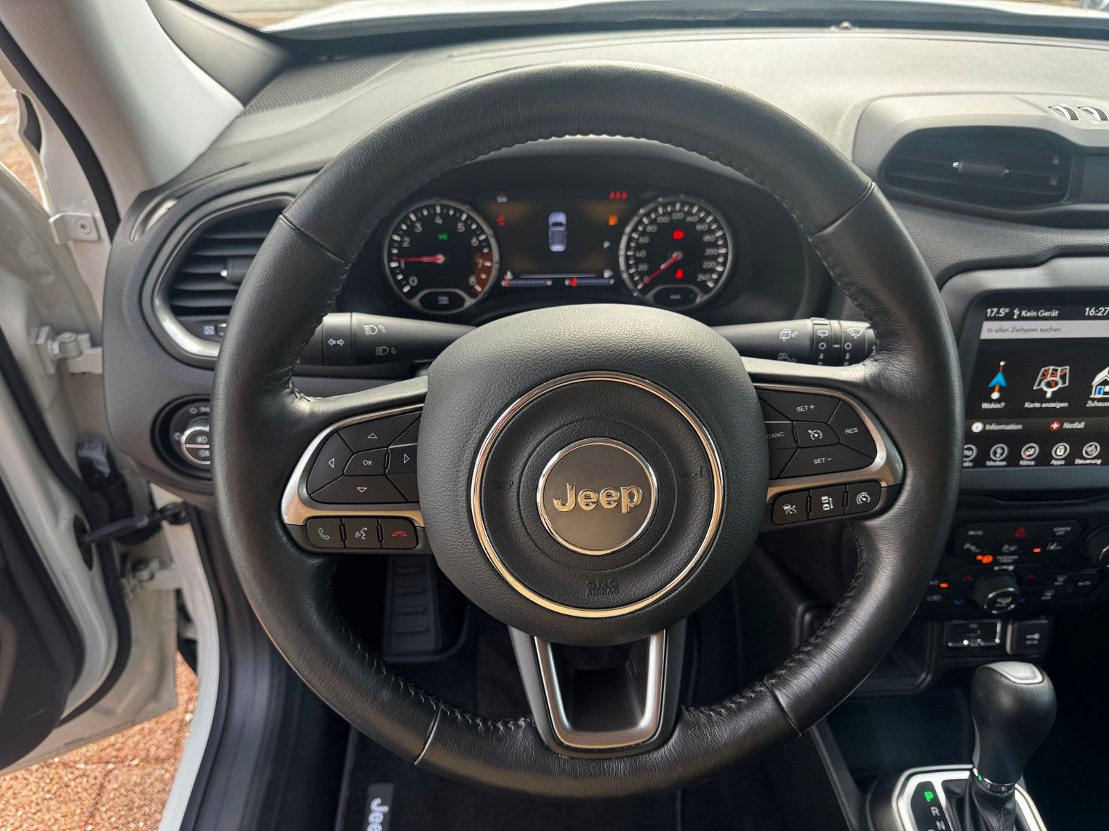 Fahrzeugabbildung Jeep Renegade Limited FWD Automatik Navi Kamera Sitzh