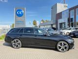 Mercedes-Benz E 220 d T 2x Avantgarde AHK+Mbux+GSD+PARK+18ZOLL - gebrauchte Mercedes-Benz E 220 aus dem Jahr 2020