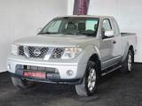 Nissan Navara 2.5 Pickup King Cab SE 4X4|AHK|KLIMAAUTOM - Nissan Navara