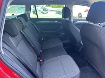 Volkswagen Passat Variant - 12