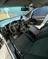 Opel opel Zafira A - Opel Zafira aus 2005 mit Diesel-Antrieb