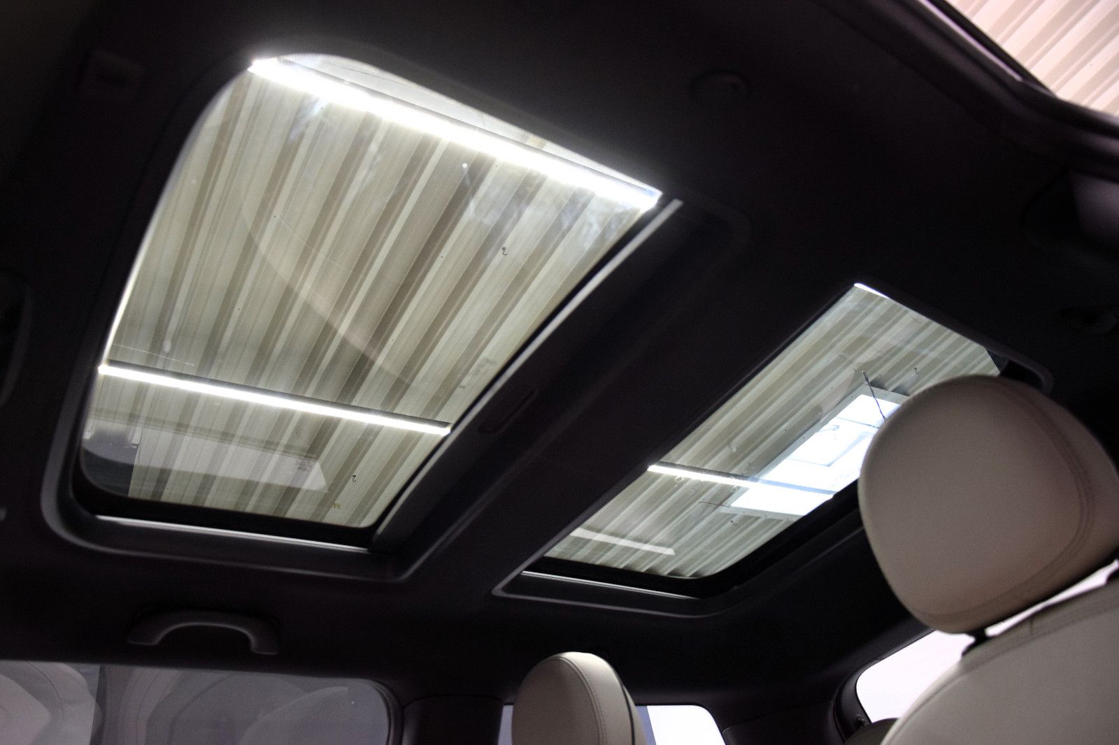 Fahrzeugabbildung MINI Cooper S Leder Panorama HeadUp ACC Works Paket