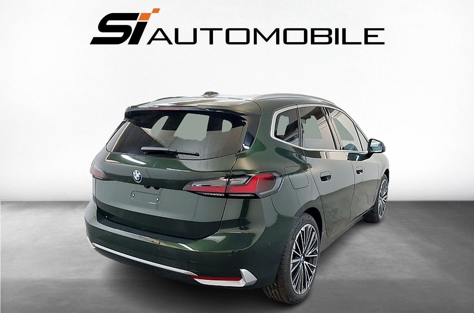 Fahrzeugabbildung BMW 223d xDr Active Tourer Luxury °ACC°HUD°PANO°360°
