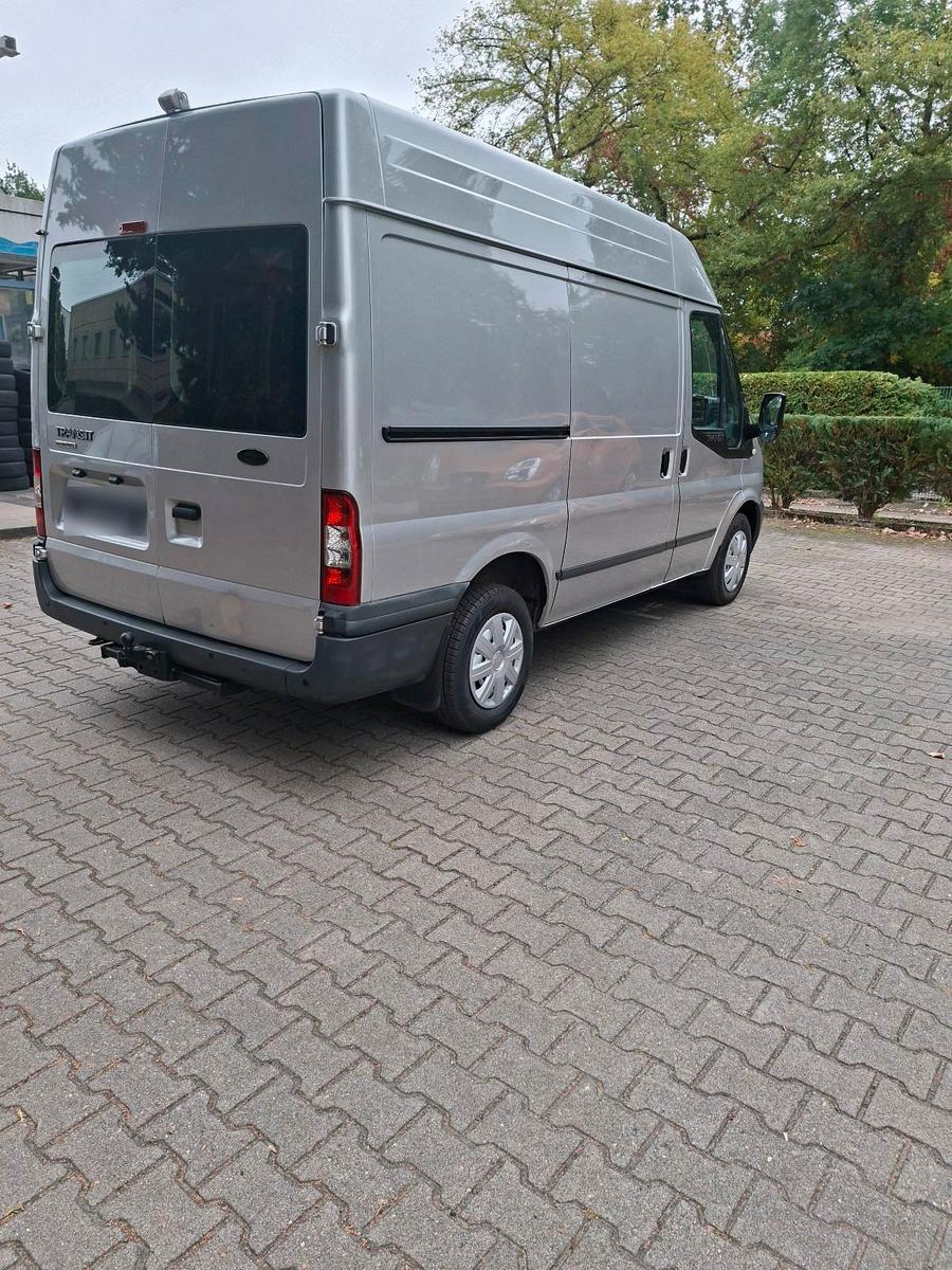 Ford Transit 2010 — engine 86 HP (63kW)
