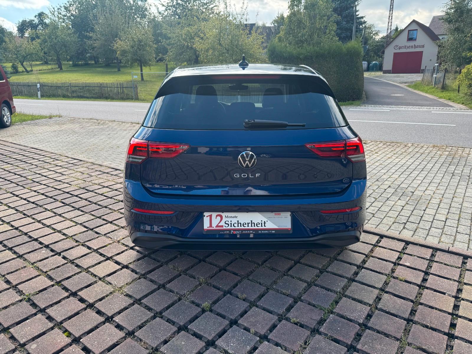 Volkswagen Golf VIII Lim. Life Business
