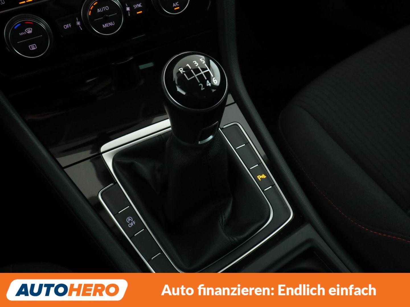 Volkswagen Golf VII 1.4 TSI Sound*NAVI*ACC*PDC*SHZ*KLIMA*