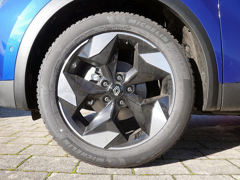 Fahrzeugabbildung Renault Captur Techno TCe 160 SHZ KAMERA NAVI ACC LED