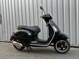 Vespa GTS 125 Super schwarz - VESPA 125 GTS