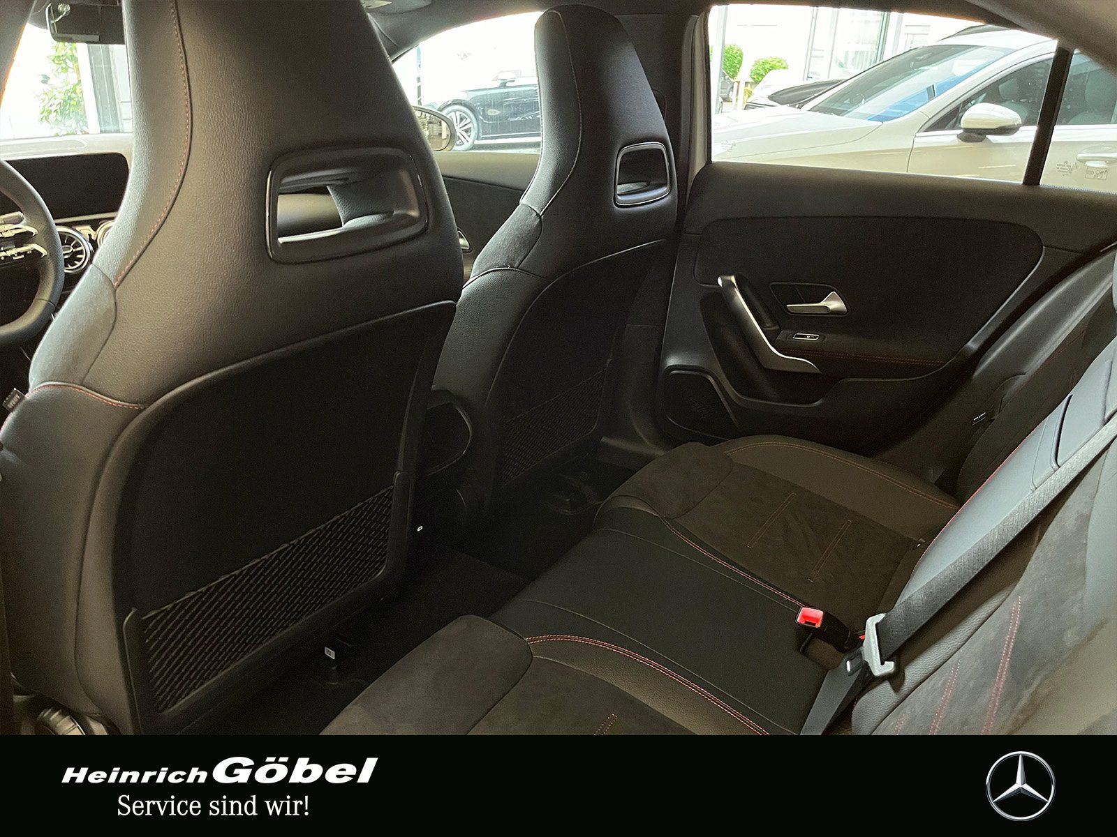 Fahrzeugabbildung Mercedes-Benz A 200 AMG+MBUX+NAVI-PREMIUM+KAMERA+AMBIENTE+LED+