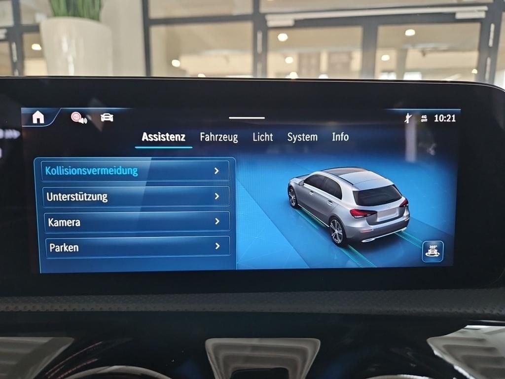 Fahrzeugabbildung Mercedes-Benz A 180 Progressive Navi KAM SpurH LED SHZ RDK