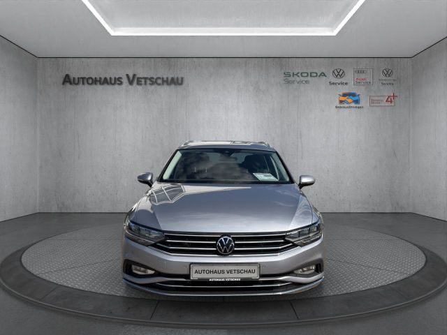 Passat Variant Elegance 2.0 TDI Bluetooth Navi