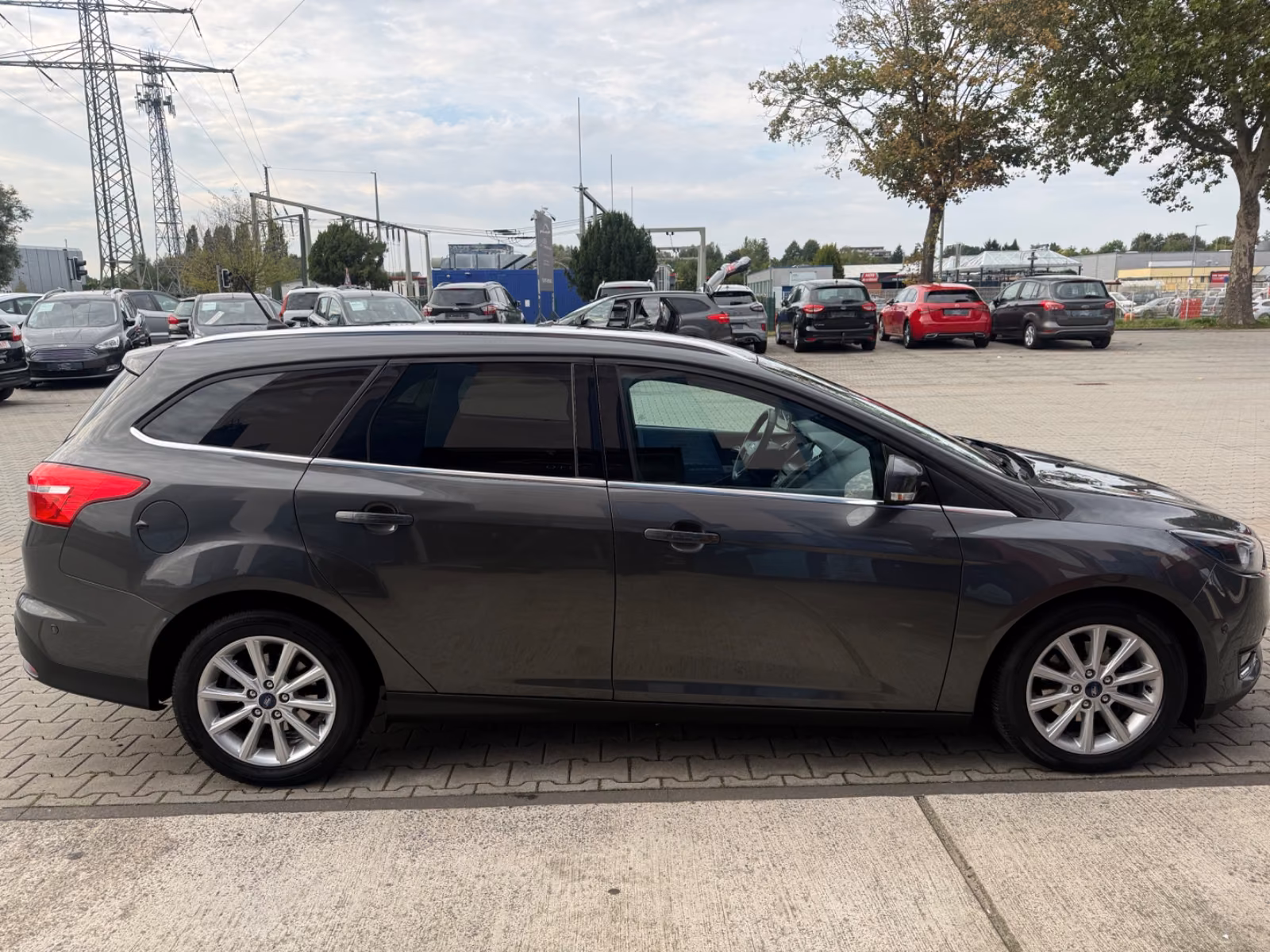 Ford Focus Turnier Titanium#Automatik#zahnr+insp+tüv