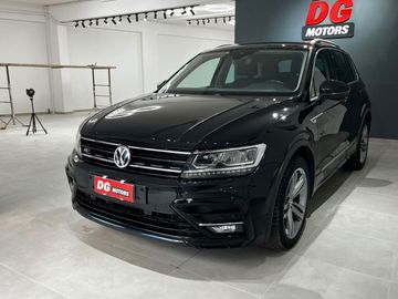 Volkswagen Tiguan - 1