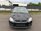 Ford Focus C-MAX Ghia - Ford Focus aus 2004: Ghia