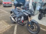 Honda CB 500 X mit vielen Extras